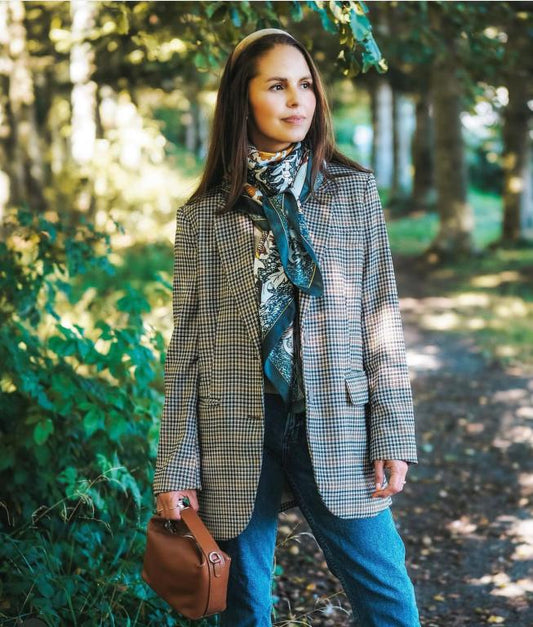 Bolso piel auténtico con broche y cremallera