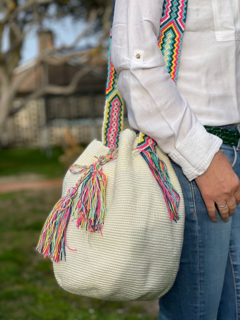 Bolso Wayuu Grande Artesanal con Estampado Liso
