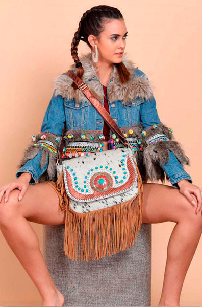 Bolso Bandolera Boho de Piel Artesanal con Flecos