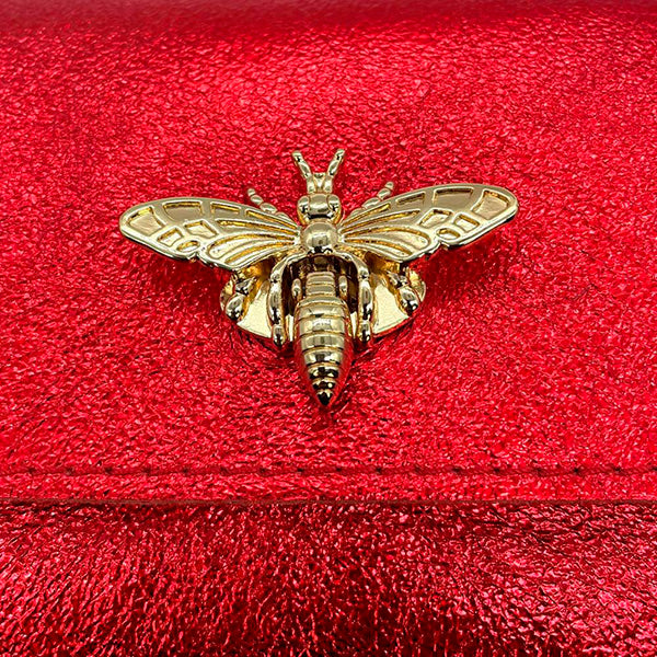 Bolso de Hombro Piel Pequeño con Broche de Abeja